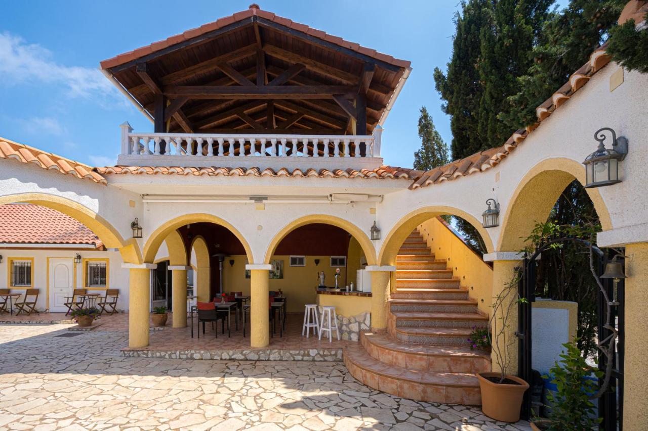 Finca Bilou Aigues Екстериор снимка